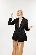 Load image into Gallery viewer, black jacket